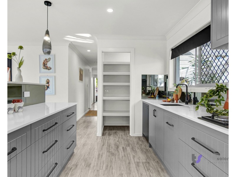 138 Cane Street, Redland Bay QLD 4165