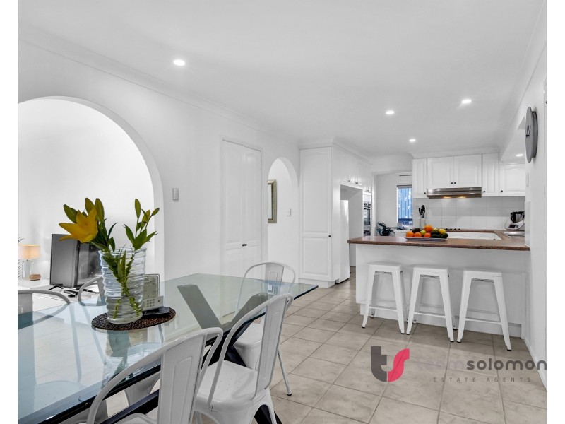 37 Russell Street, Cleveland QLD 4163