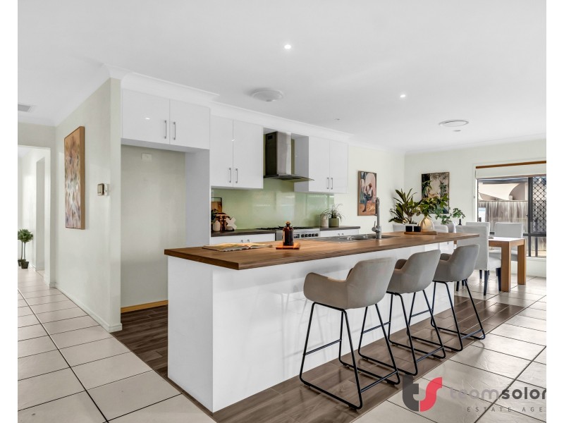 17 Horizon Place, Redland Bay QLD 4165