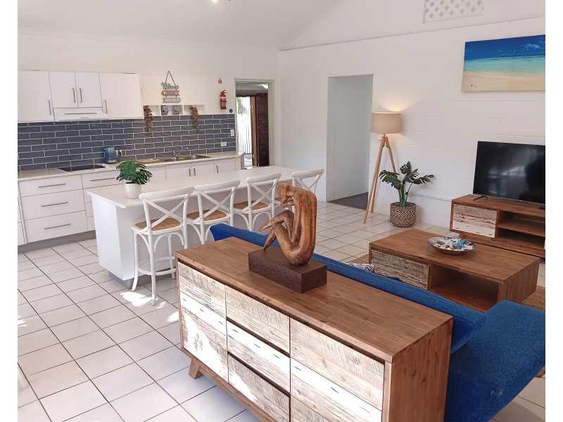 3 Mareela Street, Coochiemudlo Island QLD 4184