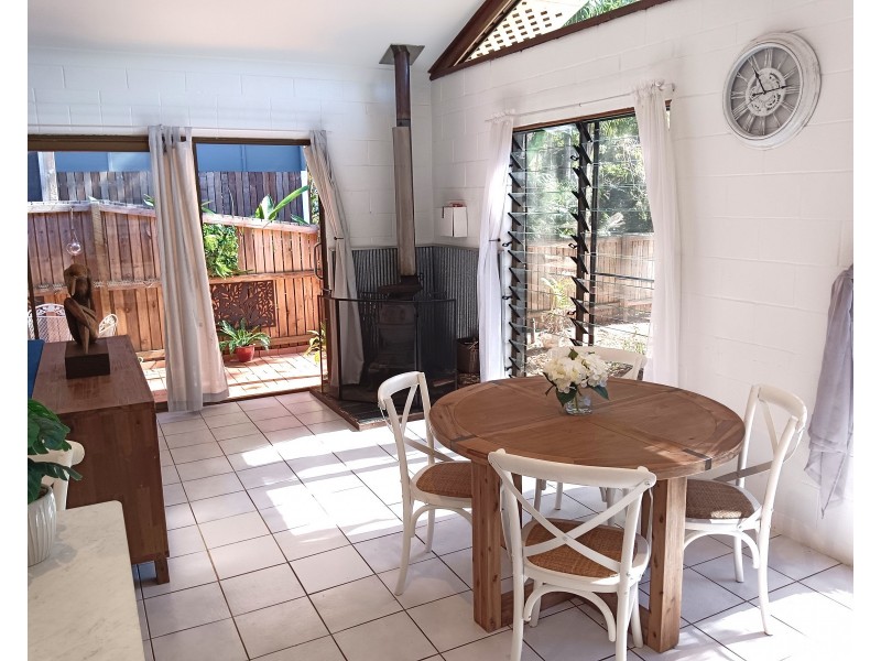 3 Mareela Street, Coochiemudlo Island QLD 4184