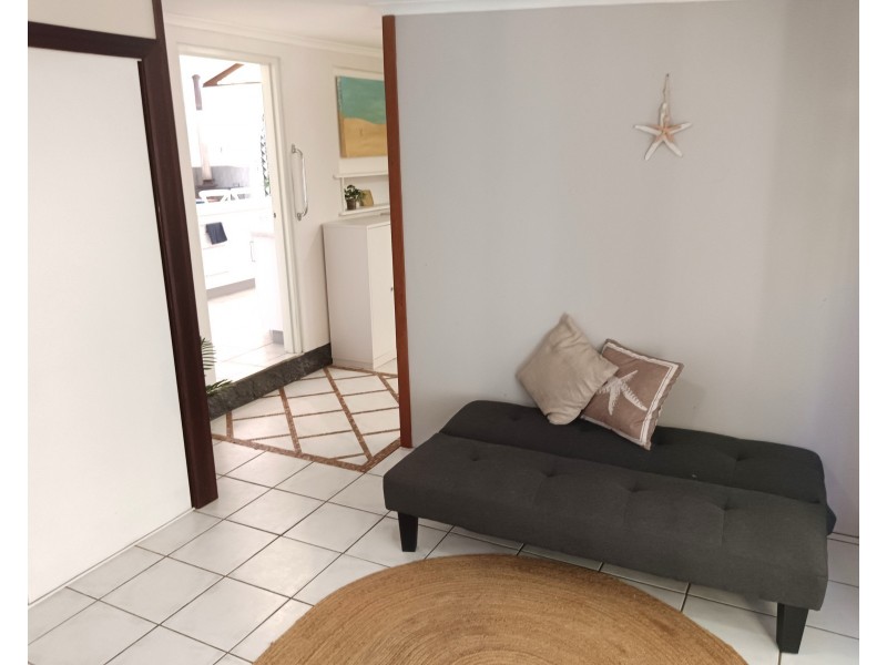 3 Mareela Street, Coochiemudlo Island QLD 4184