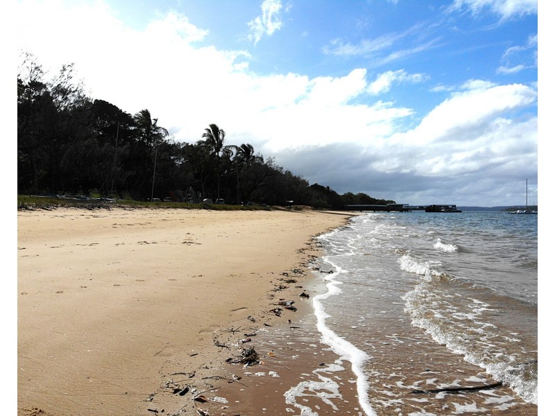 3 Mareela Street, Coochiemudlo Island QLD 4184