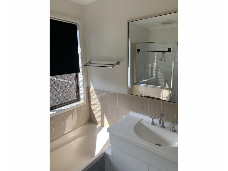 40 Charles Canty Drive, Wellington Point QLD 4160