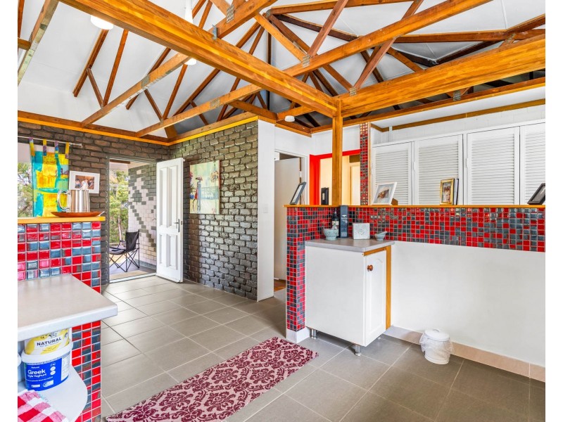 68 Beelong Street, Macleay Island QLD 4184
