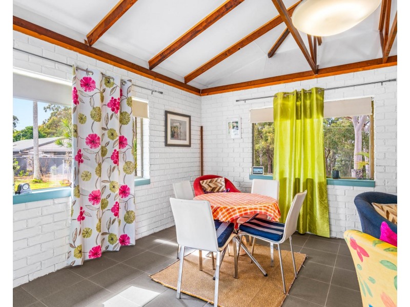 68 Beelong Street, Macleay Island QLD 4184