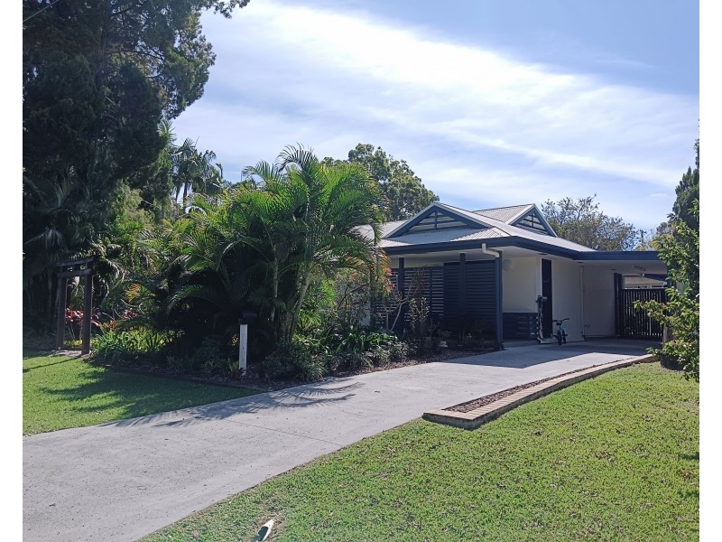 26 Carefree Street, Coochiemudlo Island QLD 4184