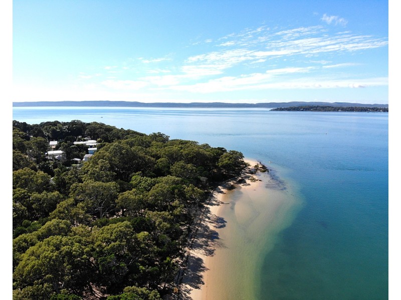 26 Carefree Street, Coochiemudlo Island QLD 4184