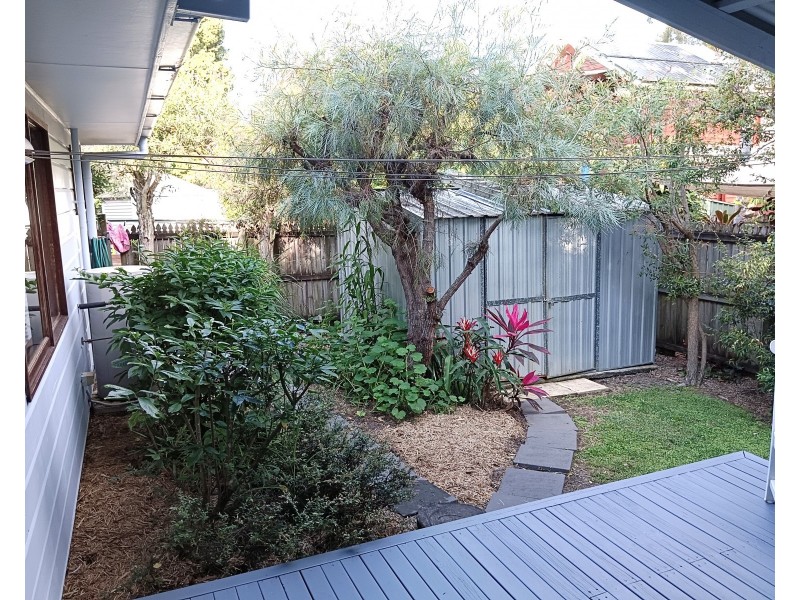 21 Shirley Street, Coochiemudlo Island QLD 4184
