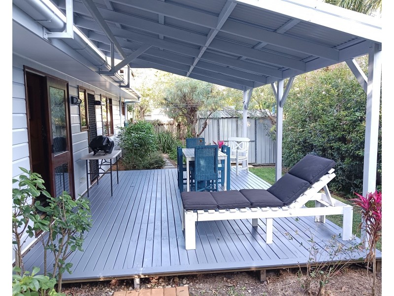 21 Shirley Street, Coochiemudlo Island QLD 4184