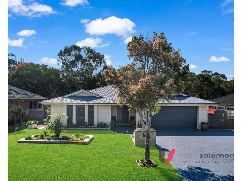 11 Portland Parade, Redland Bay QLD 4165