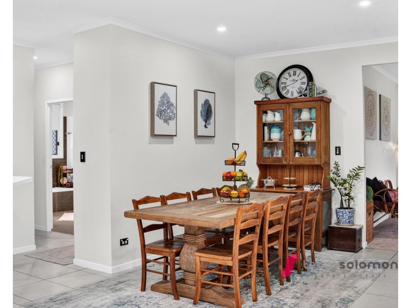 11 Portland Parade, Redland Bay QLD 4165
