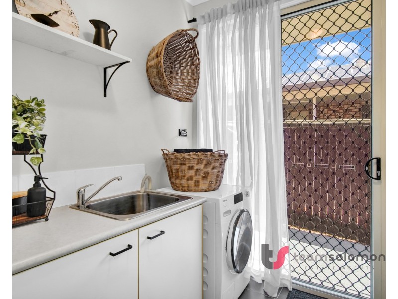 11 Portland Parade, Redland Bay QLD 4165