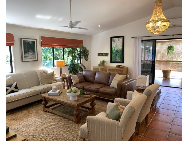 17 Aminya Street, Coochiemudlo Island QLD 4184