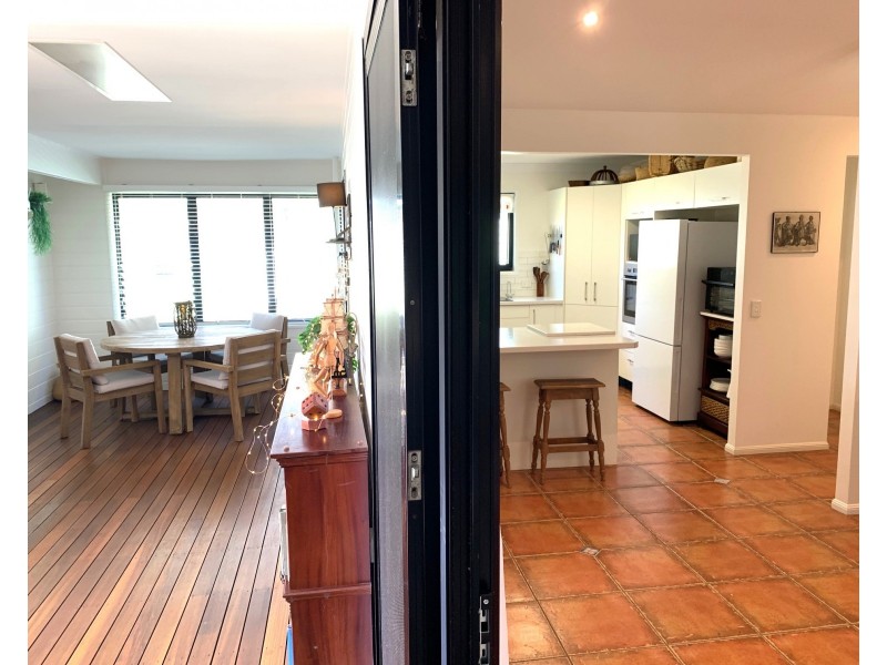 17 Aminya Street, Coochiemudlo Island QLD 4184