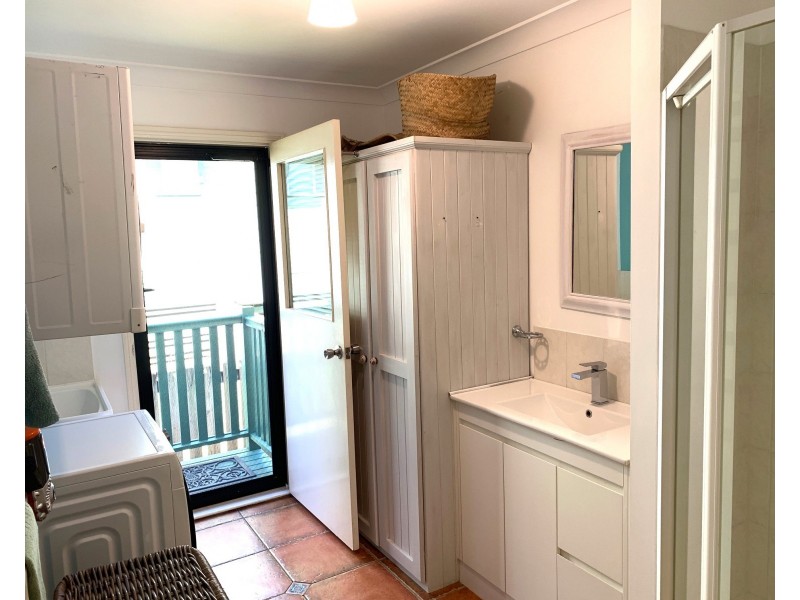 17 Aminya Street, Coochiemudlo Island QLD 4184