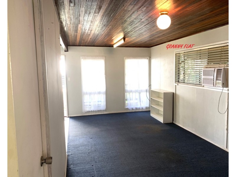 6 Mooroondu Street, Coochiemudlo Island QLD 4184