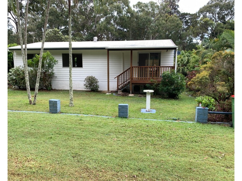 6 Mooroondu Street, Coochiemudlo Island QLD 4184