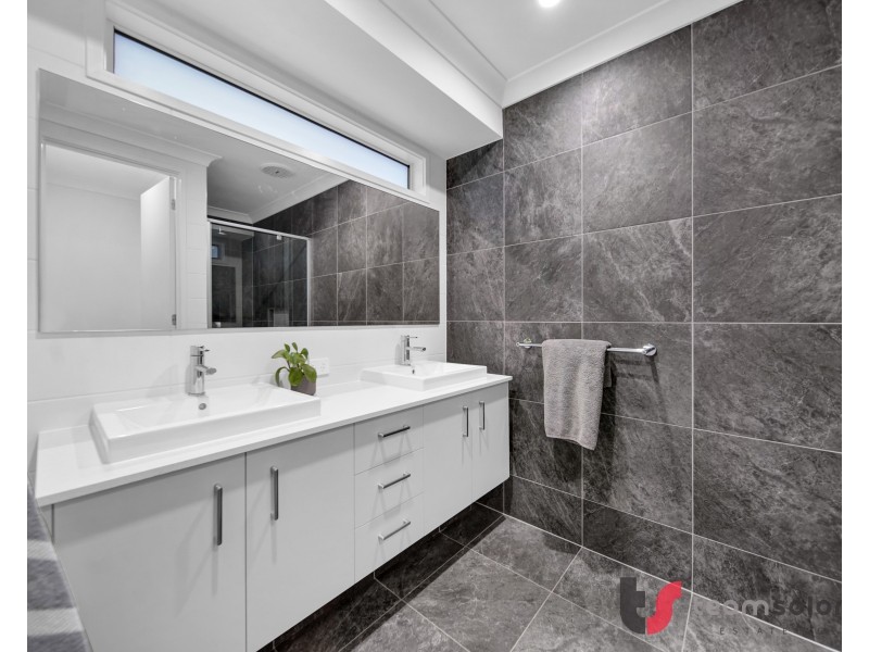 39 Highgrove Street, Thornlands QLD 4164