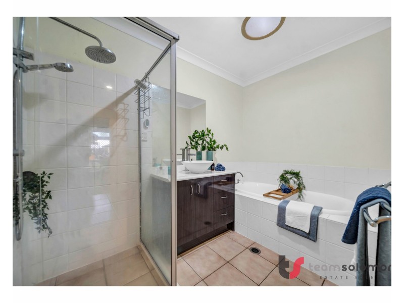 17 Horizon Place, Redland Bay QLD 4165