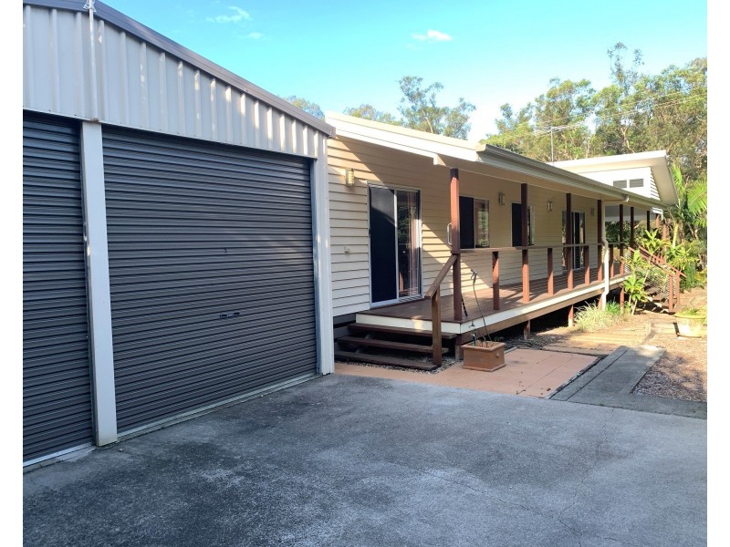 60 Elizabeth Street, Coochiemudlo Island QLD 4184