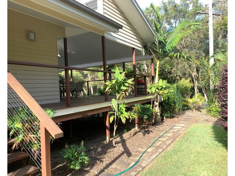 60 Elizabeth Street, Coochiemudlo Island QLD 4184