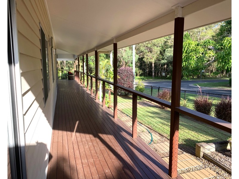 60 Elizabeth Street, Coochiemudlo Island QLD 4184