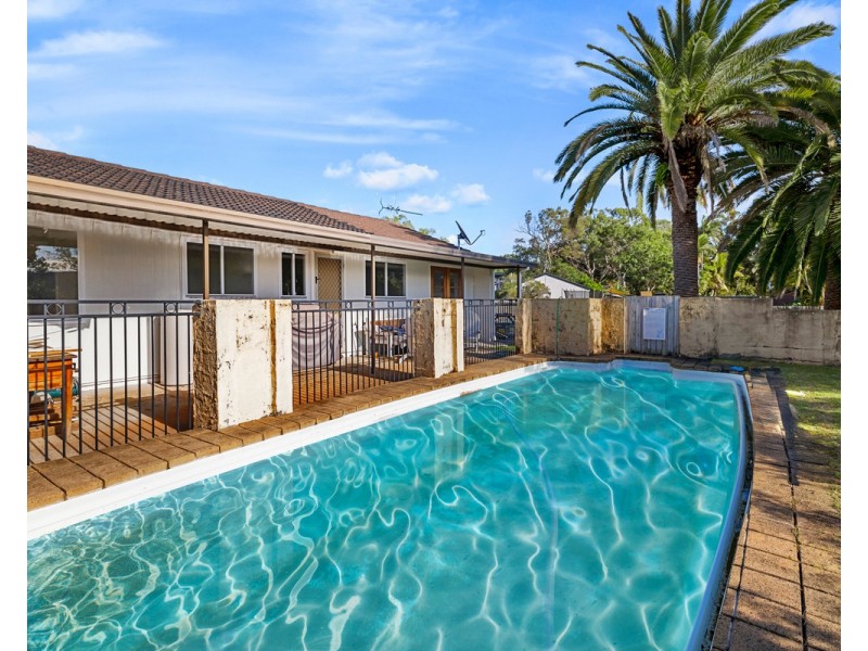 1-3 Chestnut Crs, Victoria Point QLD 4165