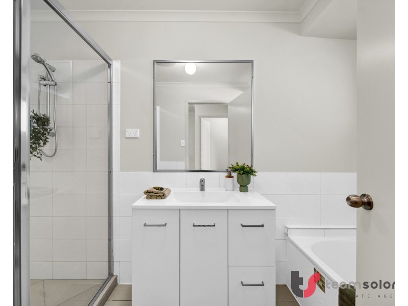 9 Lina Street, Morayfield QLD 4506
