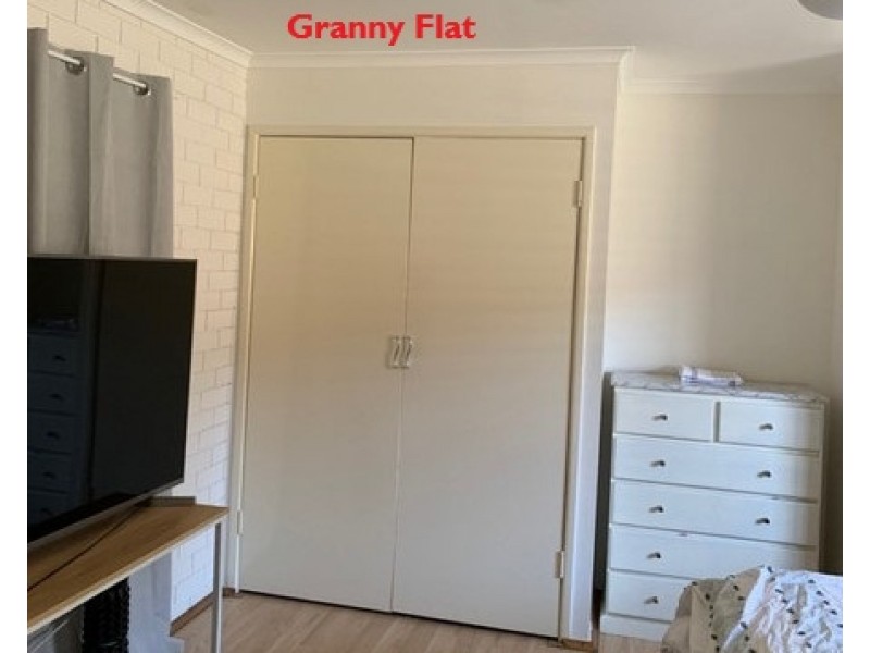 4a and 4b Tanderra Street, Cleveland QLD 4163