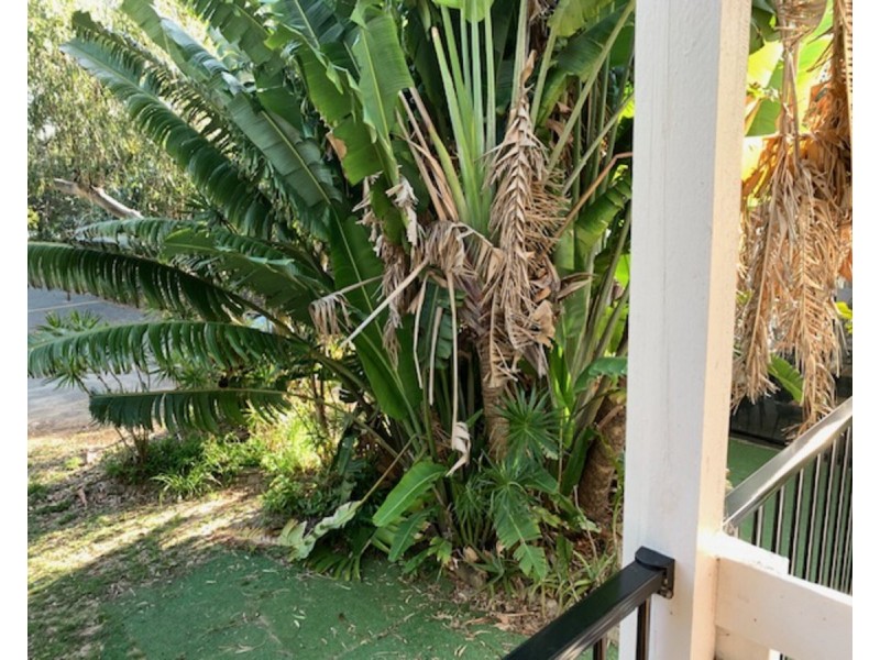 24 Victoria Parade, Coochiemudlo Island QLD 4184