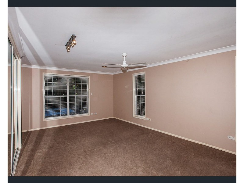 8 Chinnock Street, Alexandra Hills QLD 4161