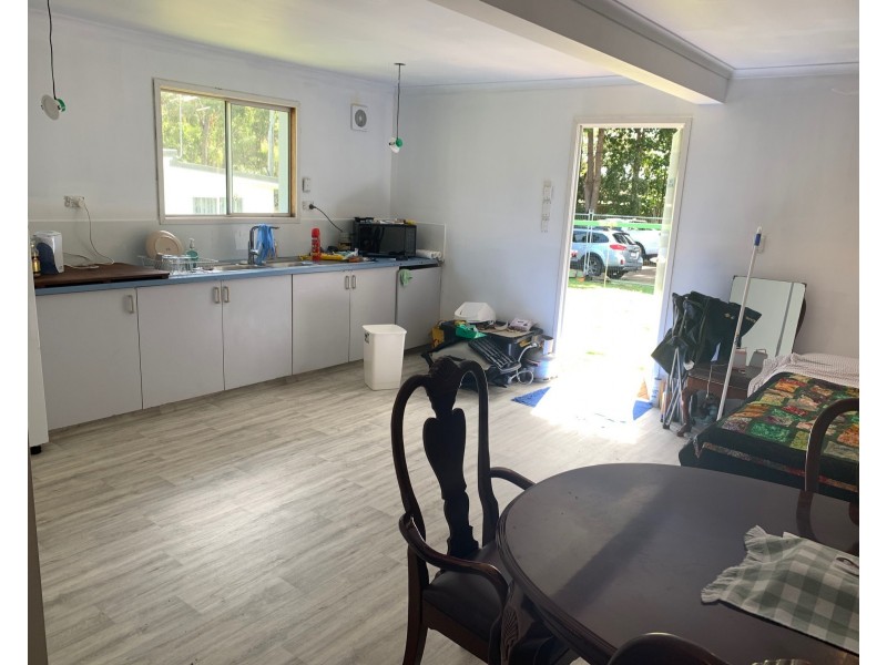 5 Cypress Street, Coochiemudlo Island QLD 4184