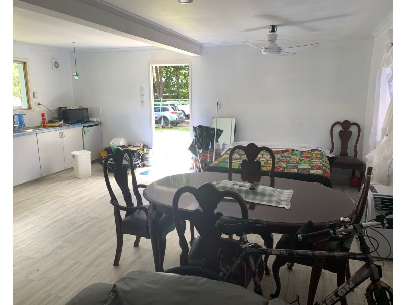 5 Cypress Street, Coochiemudlo Island QLD 4184