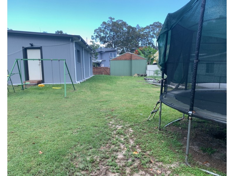 5 Cypress Street, Coochiemudlo Island QLD 4184