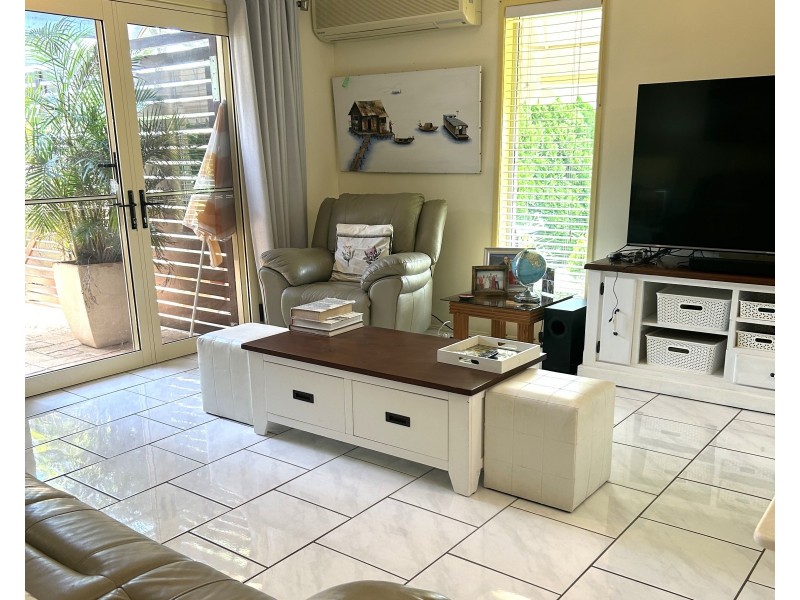 154 Cane Street, Redland Bay QLD 4165