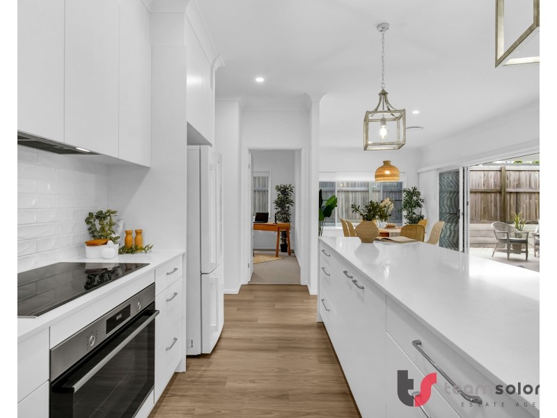30 Paranka Drive North, Cleveland QLD 4163