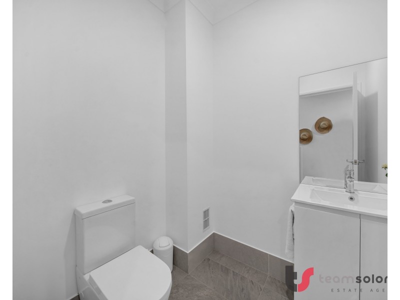 30 Paranka Drive North, Cleveland QLD 4163