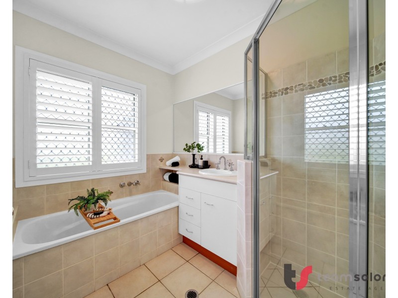 6 Mearl Court, Cleveland QLD 4163