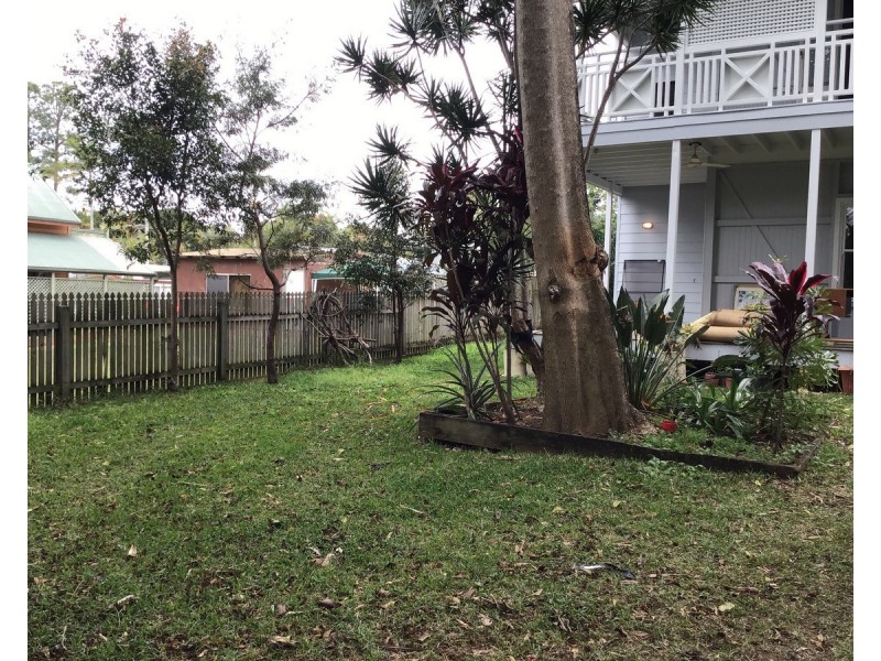 14 James Street, Coochiemudlo Island QLD 4184