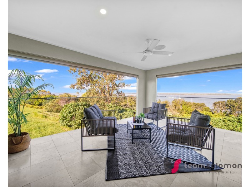 10 Wilson Esplanade, Redland Bay QLD 4165