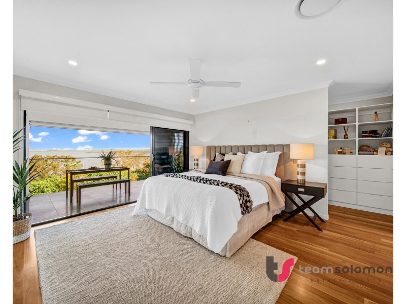 10 Wilson Esplanade, Redland Bay QLD 4165