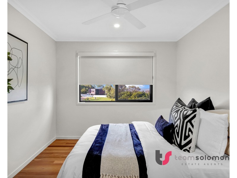 10 Wilson Esplanade, Redland Bay QLD 4165