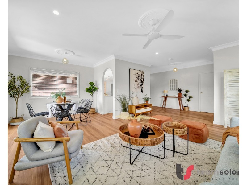 8 Anita Street, Redland Bay QLD 4165