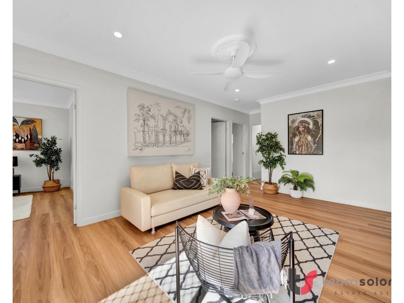 8 Anita Street, Redland Bay QLD 4165