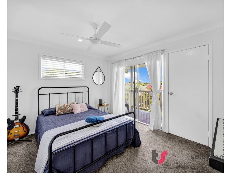 6 Holly Road, Victoria Point QLD 4165