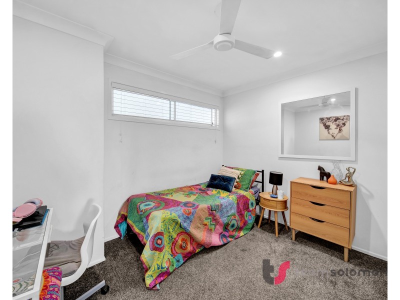 6 Holly Road, Victoria Point QLD 4165