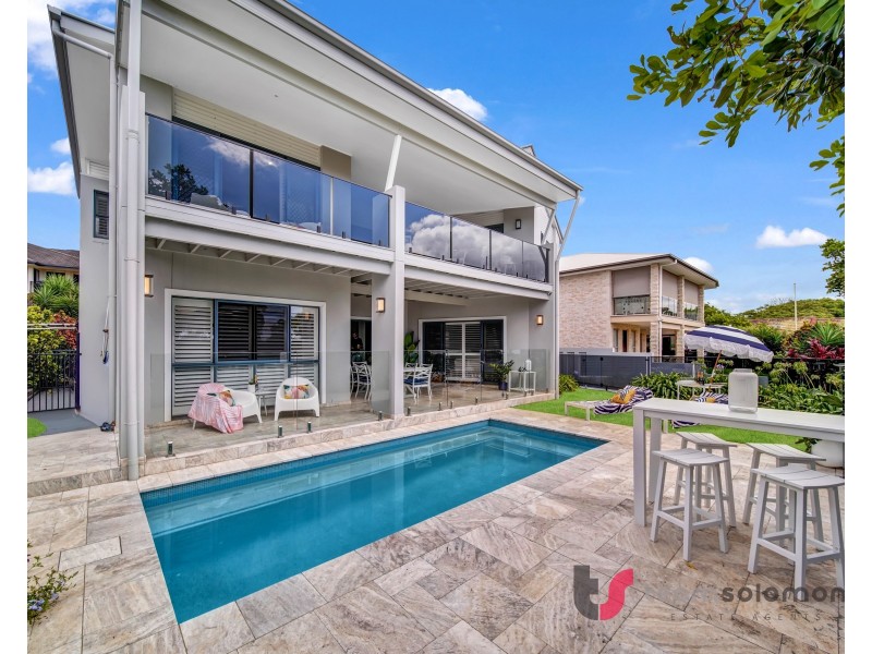 3 Wilson Esplanade, Redland Bay QLD 4165
