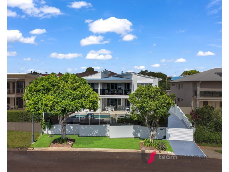3 Wilson Esplanade, Redland Bay QLD 4165