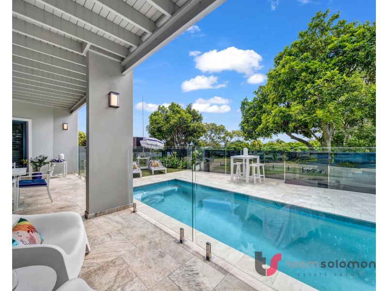 3 Wilson Esplanade, Redland Bay QLD 4165